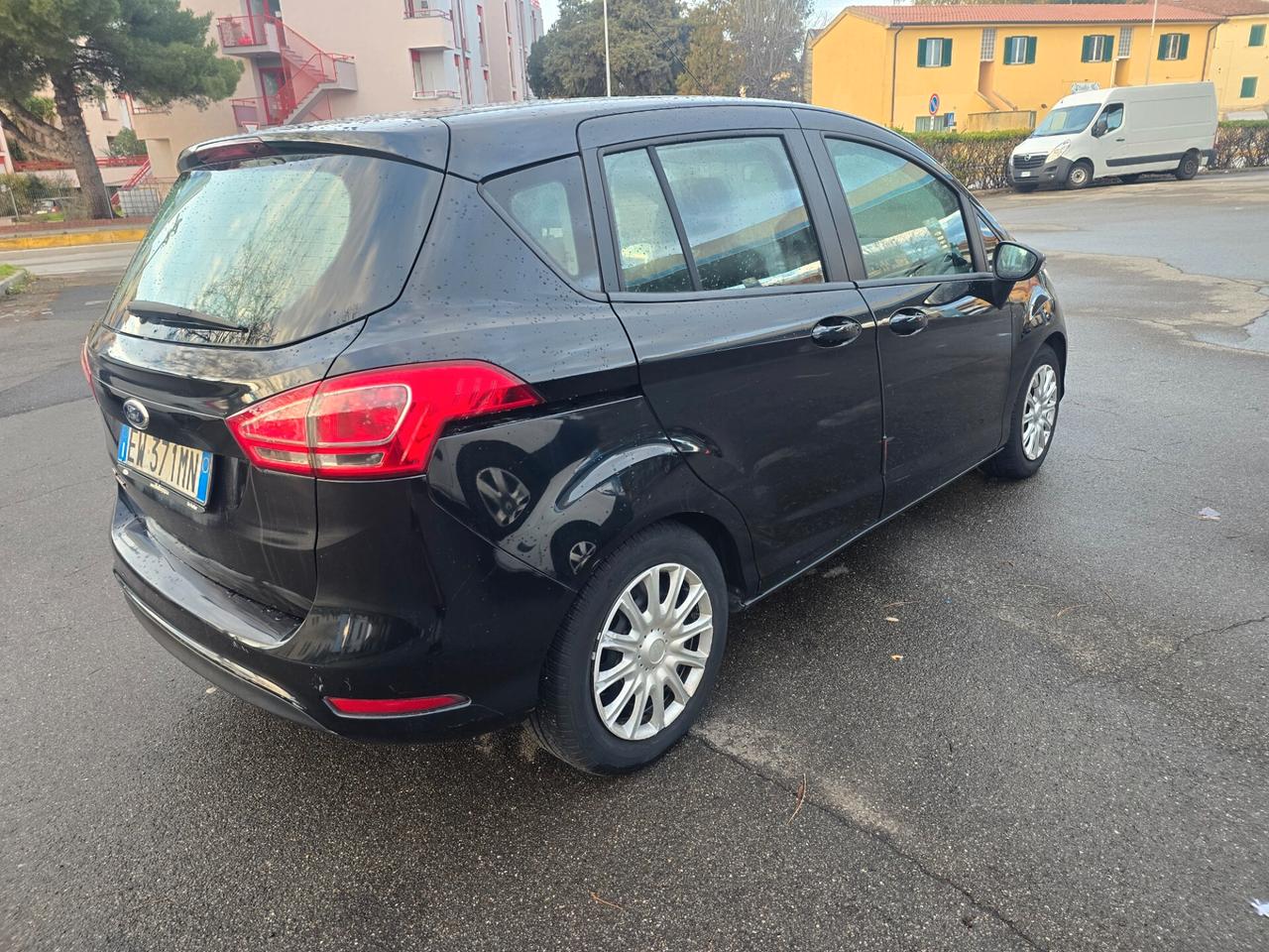 Ford B-Max 1.4 90 CV GPL Business Titanium
