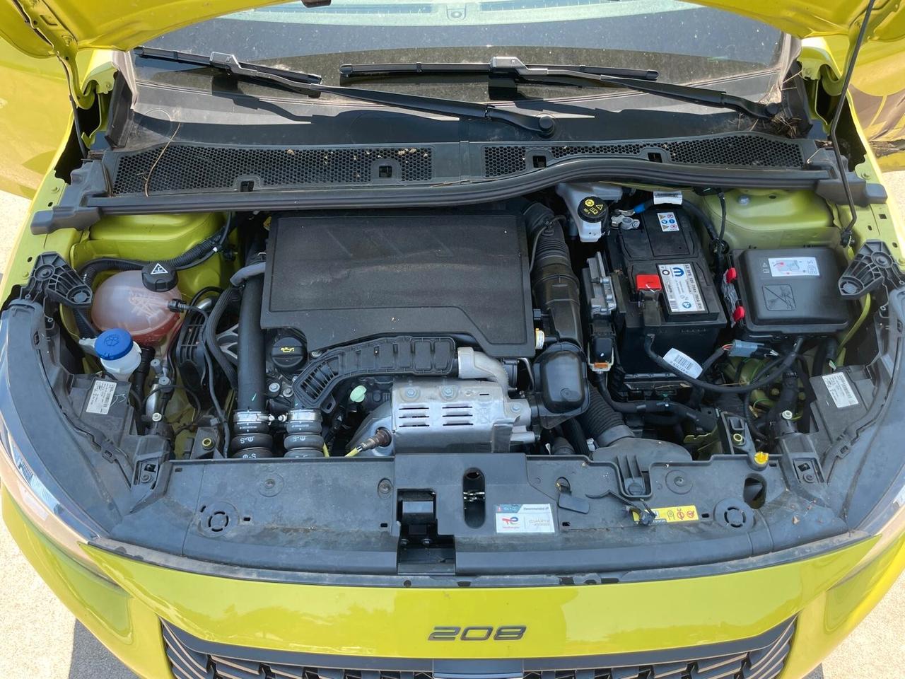 Peugeot 208 PureTech 100 Style **VEICOLO INCIDENTATO ** VA IN MOTO**