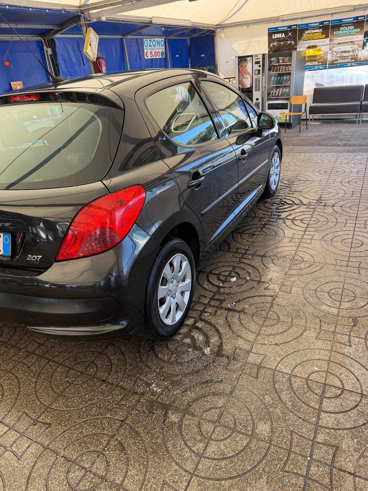 Peugeot 207 1.4 8V 75CV 5p. Energie Sport ECO GPL