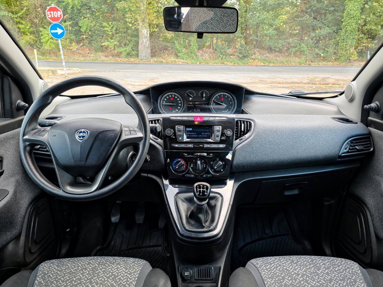 Lancia Ypsilon 1.2 69 CV 5 porte GPL Ecochic Gold E6 Manuale NEO 2019