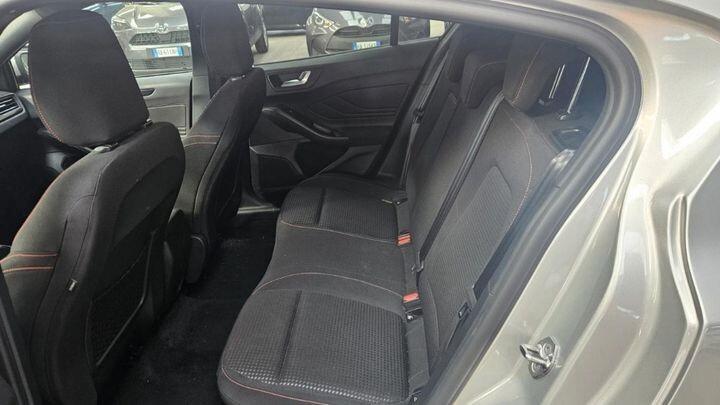Ford Focus 1.5 ECOBLUE 115CV AUTOMATICO 5P. ST LINE ( PDC - FARI LED NAVI ADAPTIVE CRUISE MIRROR )