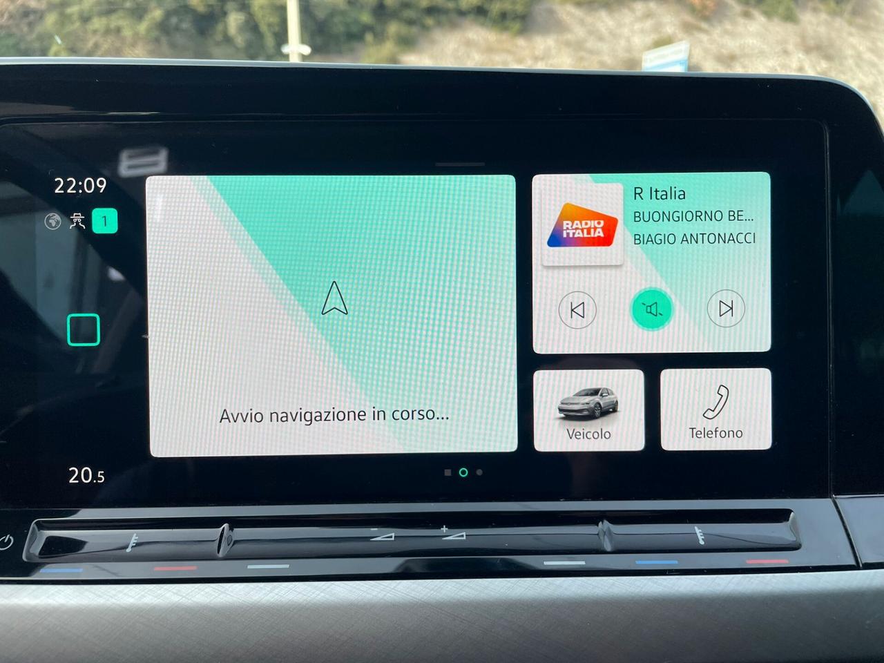 VOLKSWAGEN GOLF 8 1.0 eTSI LIFE DSG 110cv