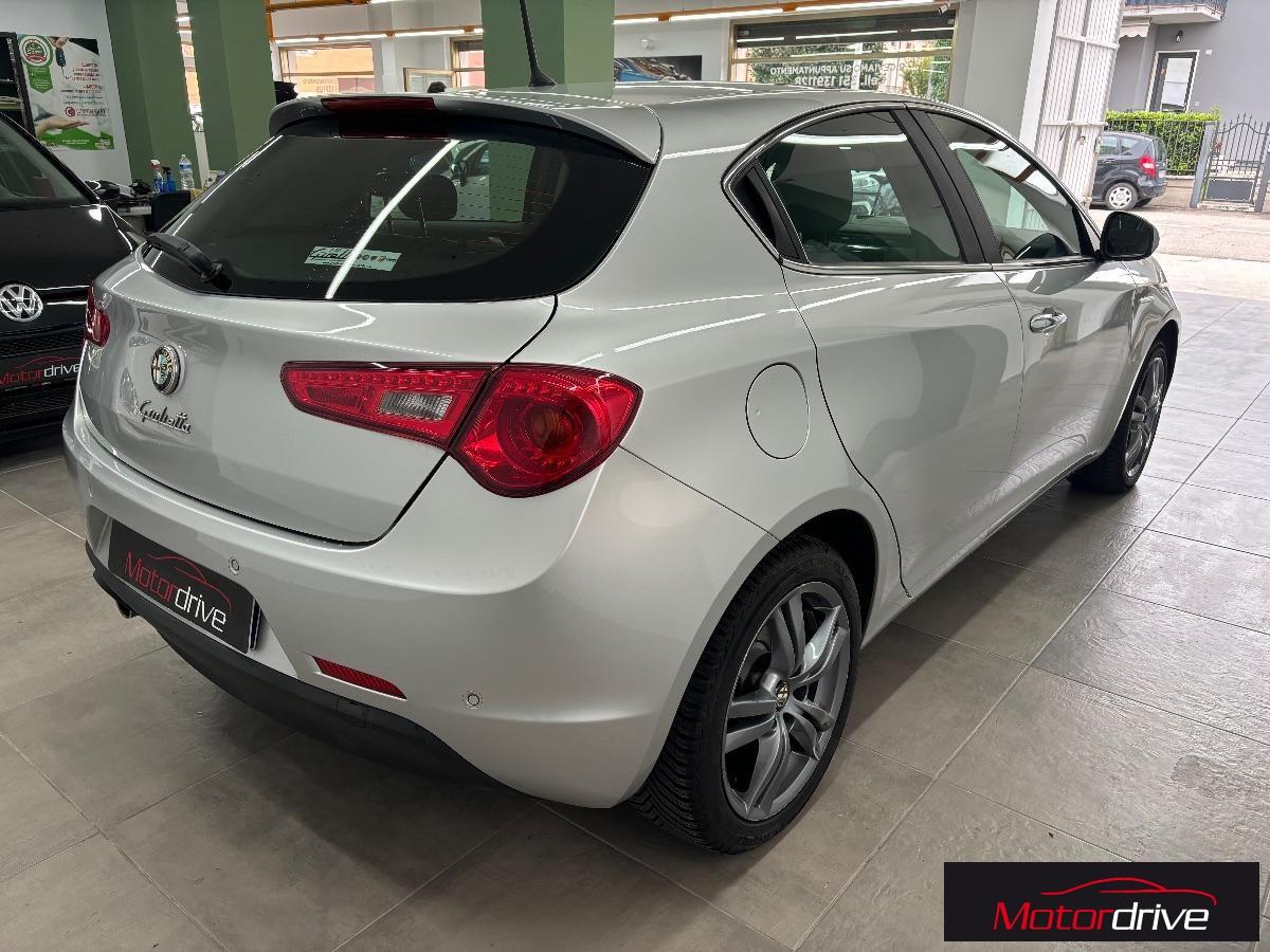 ALFA ROMEO - Giulietta - 1.6 JTDm-2 105 CV Progression