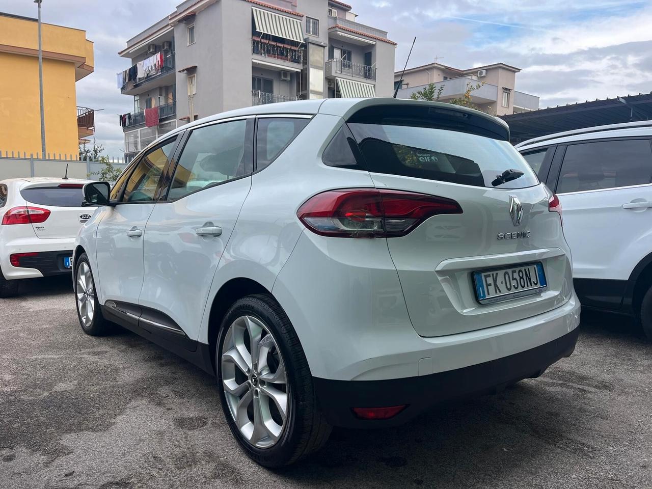 Renault Scenic Scénic dCi 8V 110 CV EDC Energy Bose