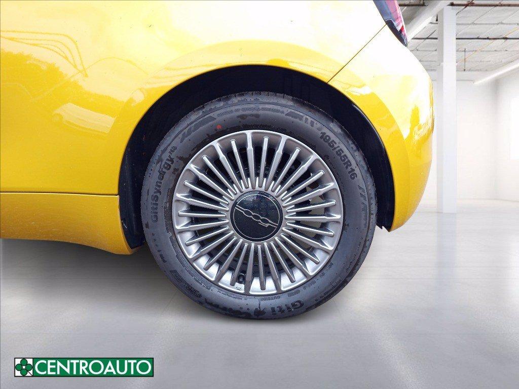 FIAT 500 1.0 hybrid Torino del 2025