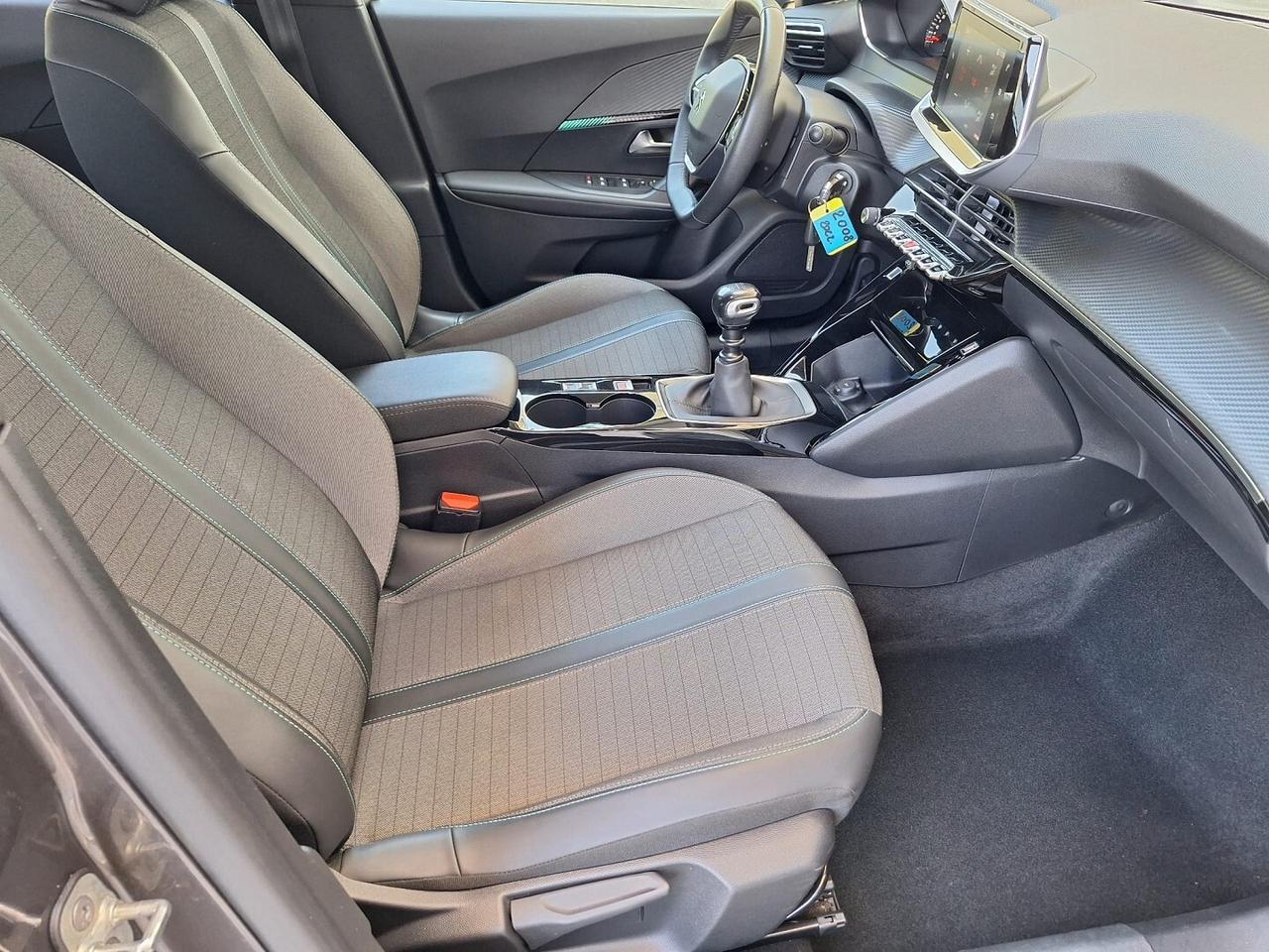 Peugeot 2008 1.2 110cv. Modello Allur, Km 38.200