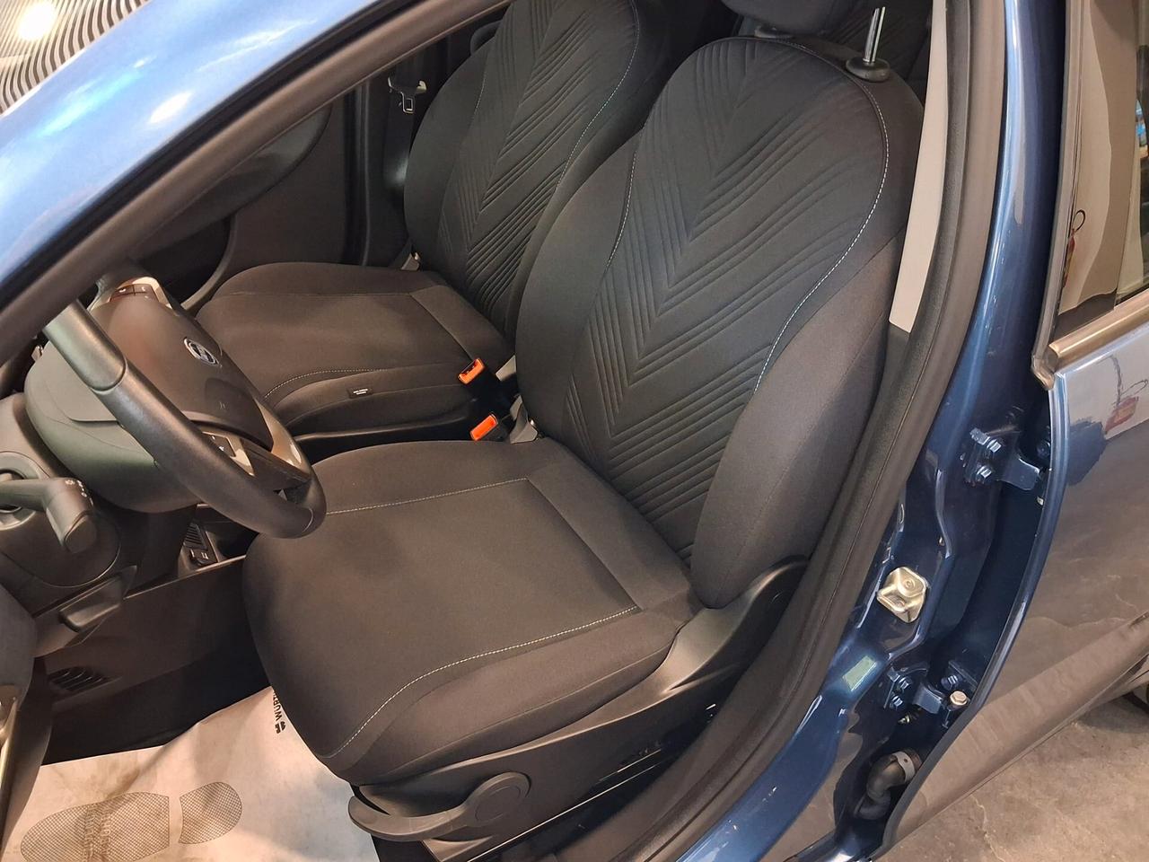 Lancia Ypsilon 1.0 FireFly 5 porte S&S Hybrid Gold