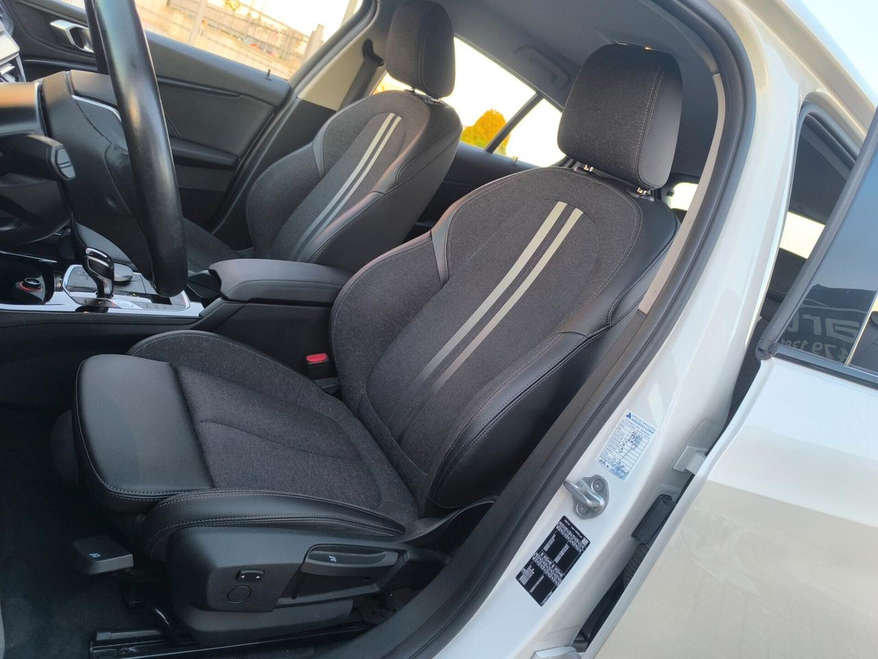 BMW SERIE 1 SPORT 118D 150cv COCKPIT/NAV/PELLE/