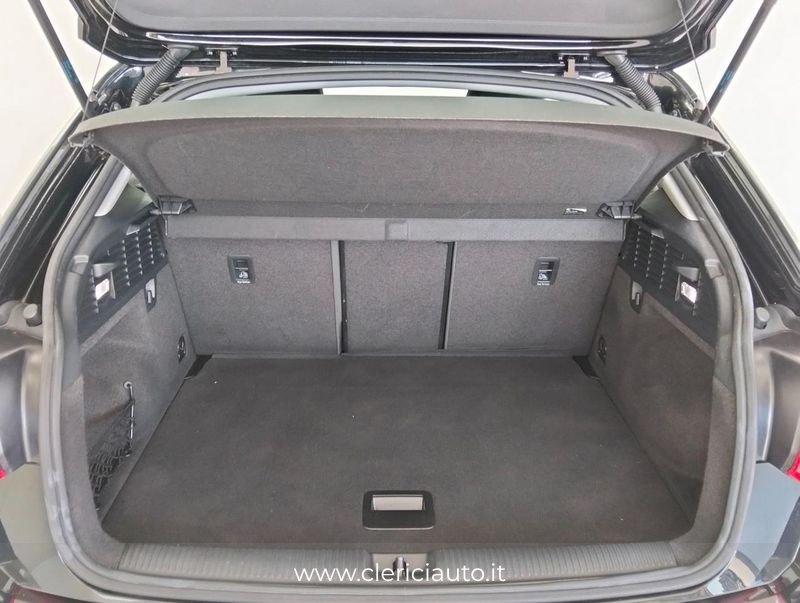 Audi Q2 30 TFSI S tronic Business