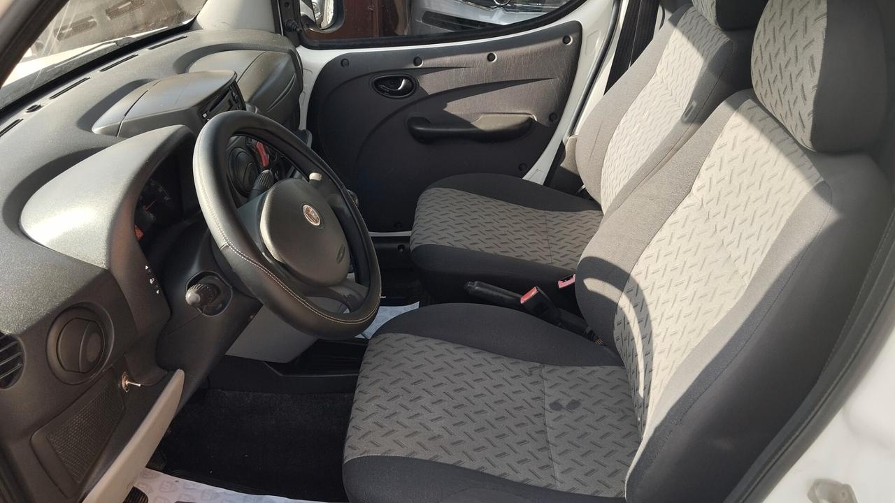 FIAT DOBLO' 1.3 MTJ-AUTOC-2009
