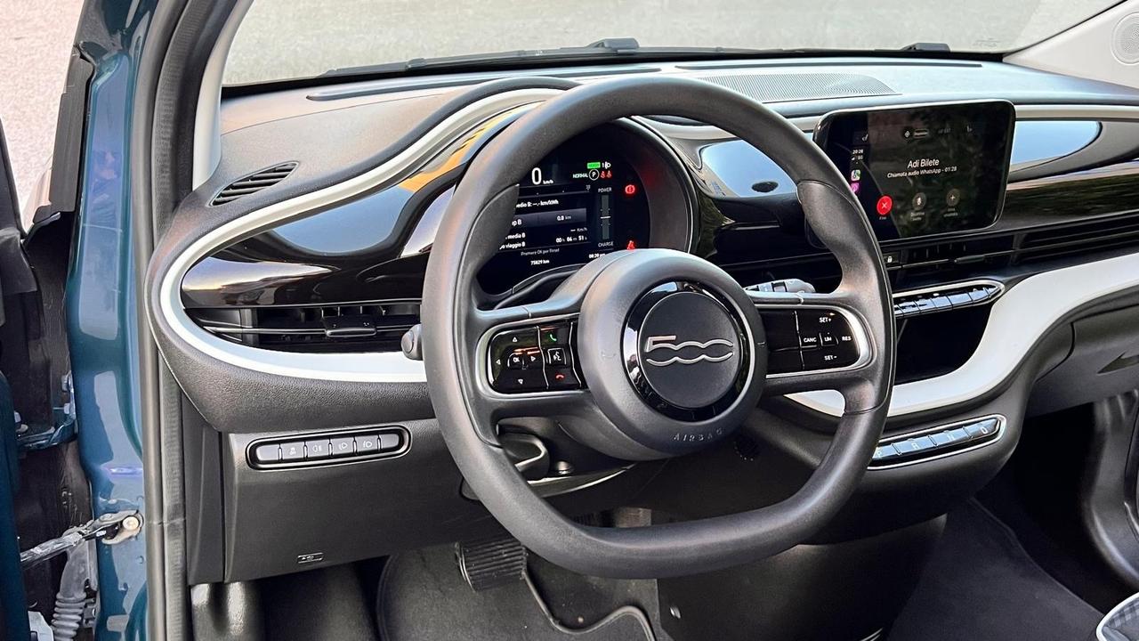 Fiat 500 500e Berlina 42 kWh Icon