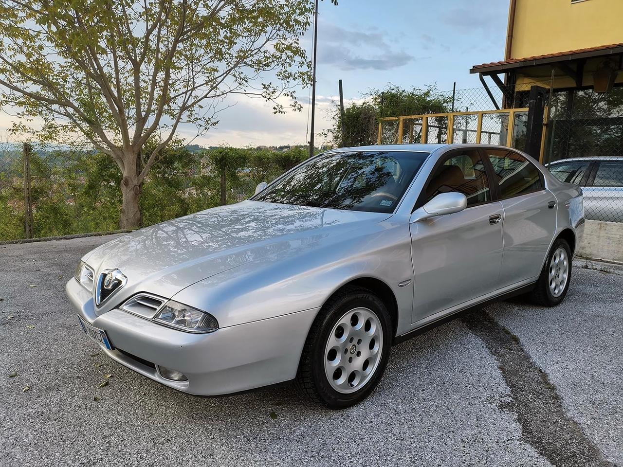 Alfa Romeo 166 2.4 JTD cat Distinctive Unico Proprietario, da collezione!