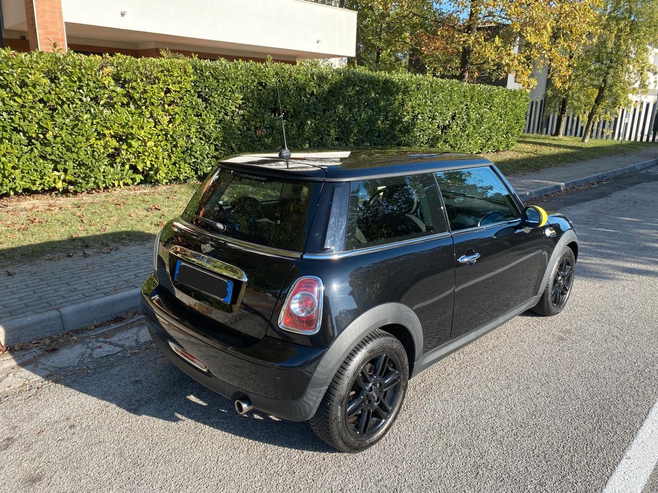 Mini 1.6 16V One (55kW)