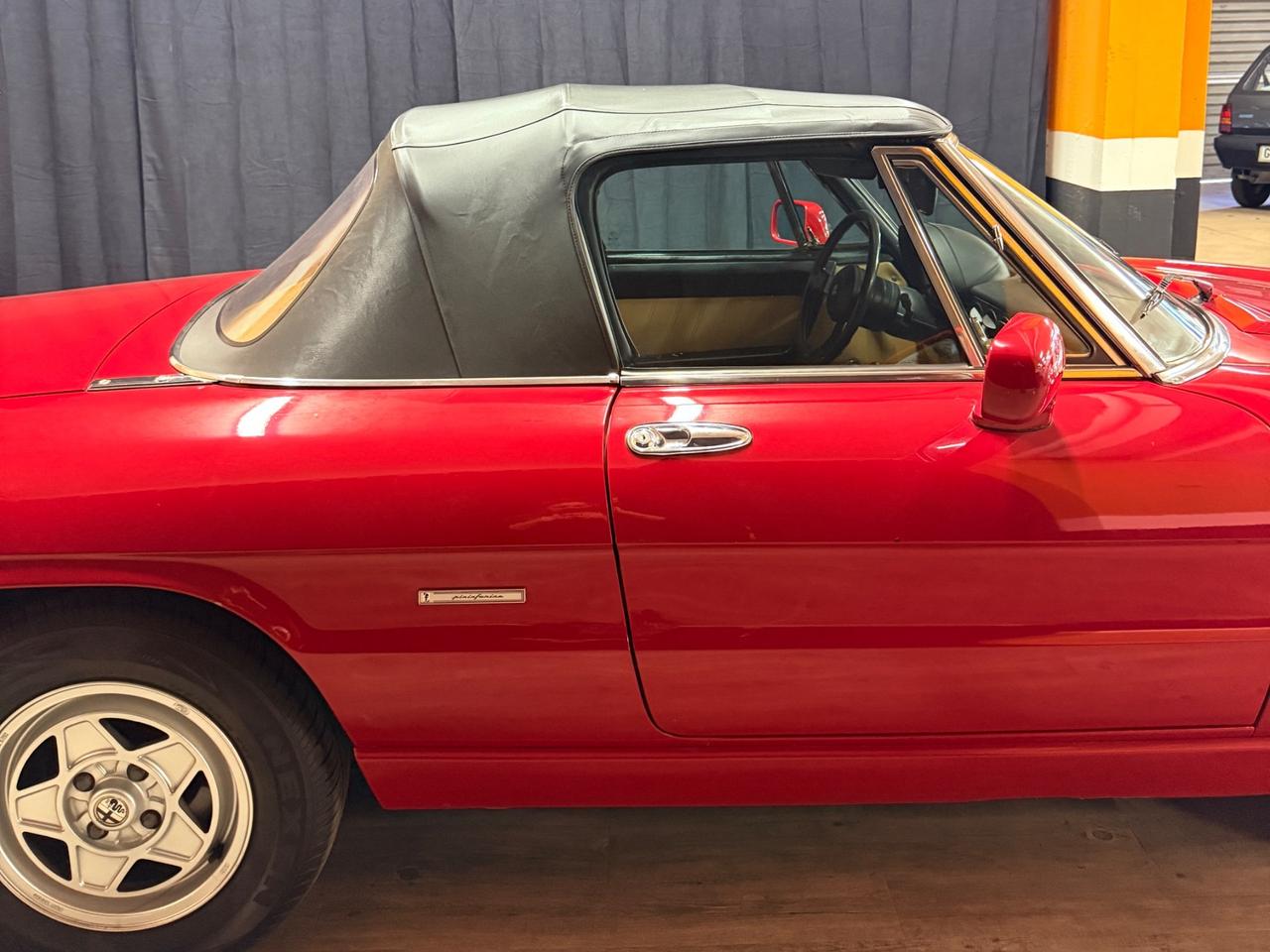 STRAORDINARIA ALFA ROMEO DUETTO IN CONDIZIONI DA VETRINA