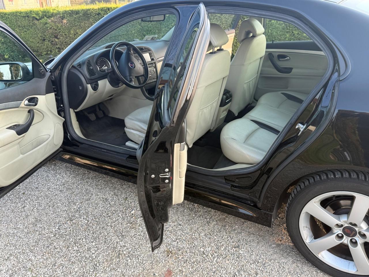 Saab 9-3 Sport Sedan 1.9 TiD Vector