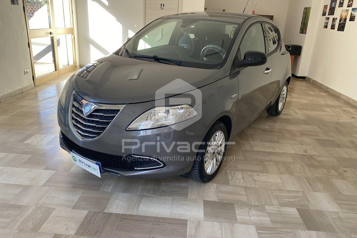 LANCIA Ypsilon 1.2 69 CV 5 porte Silver