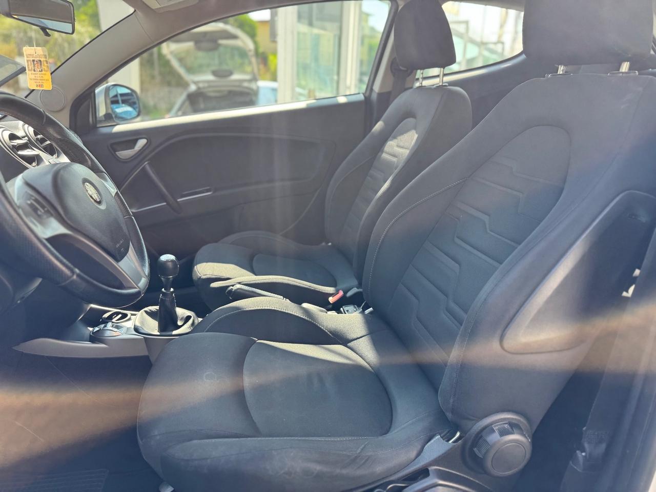 Alfa Romeo MiTo 1.3 JTDm 85 CV S&S Distinctive