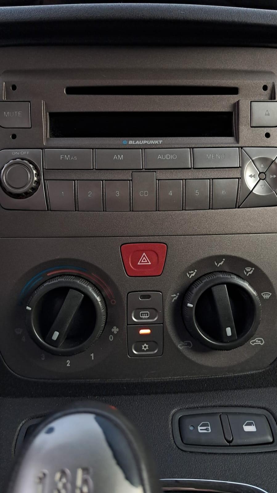Lancia MUSA 1.4 16V Platino Plus neopatentati