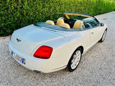 Bentley Continental GTC Cabrio