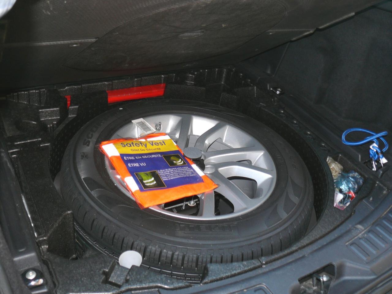 Land Rover Discovery Sport TD4 150 CV SE - (M1404)