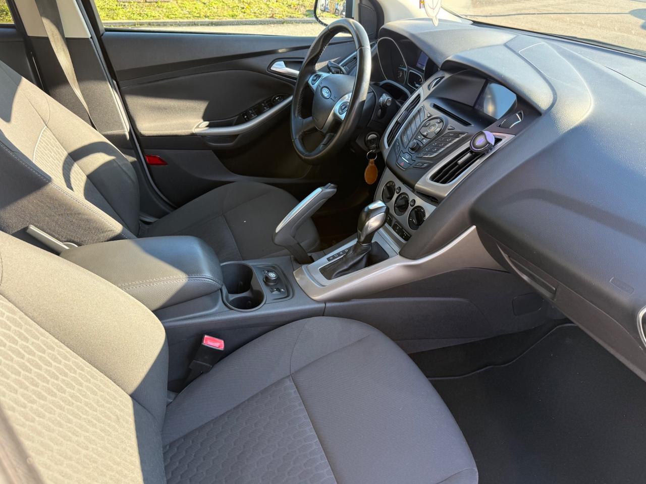 Ford Focus 2.0 TDCi 115 CV Powershift SW*NAVI*EURO5B*