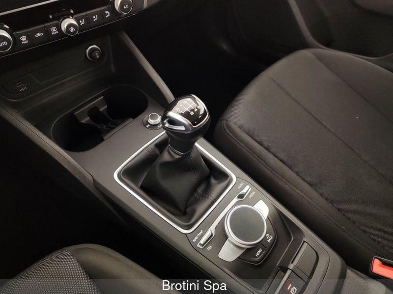 Audi Q2 Q2 35 TFSI Business