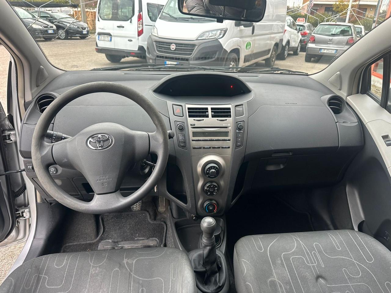 Toyota Yaris 1.0 5 porte Now GPL