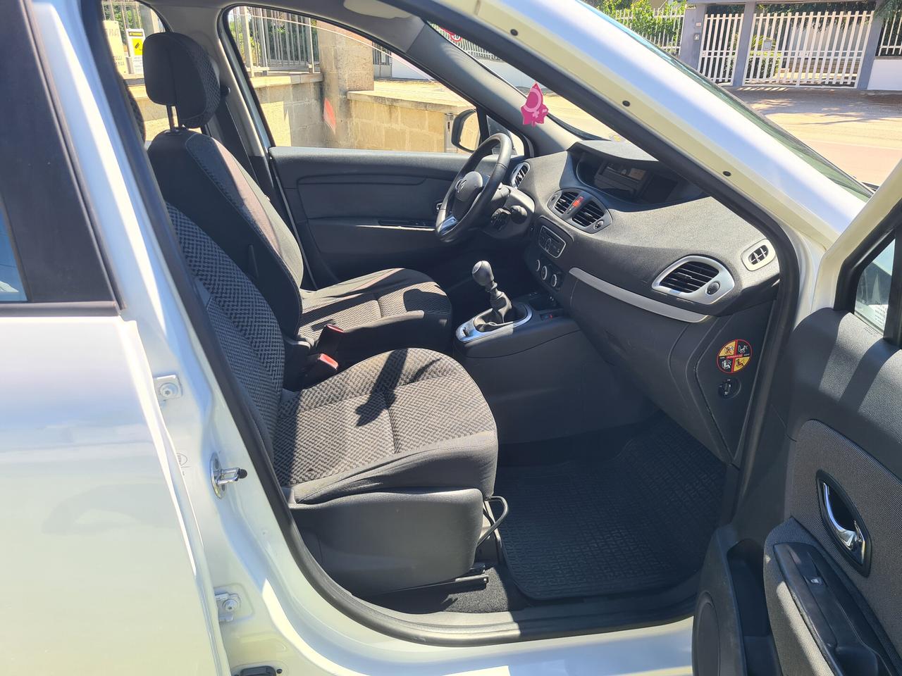 Renault Scénic X-Mod 1.5 dCi 110CV 2012 NEOPATENTATI
