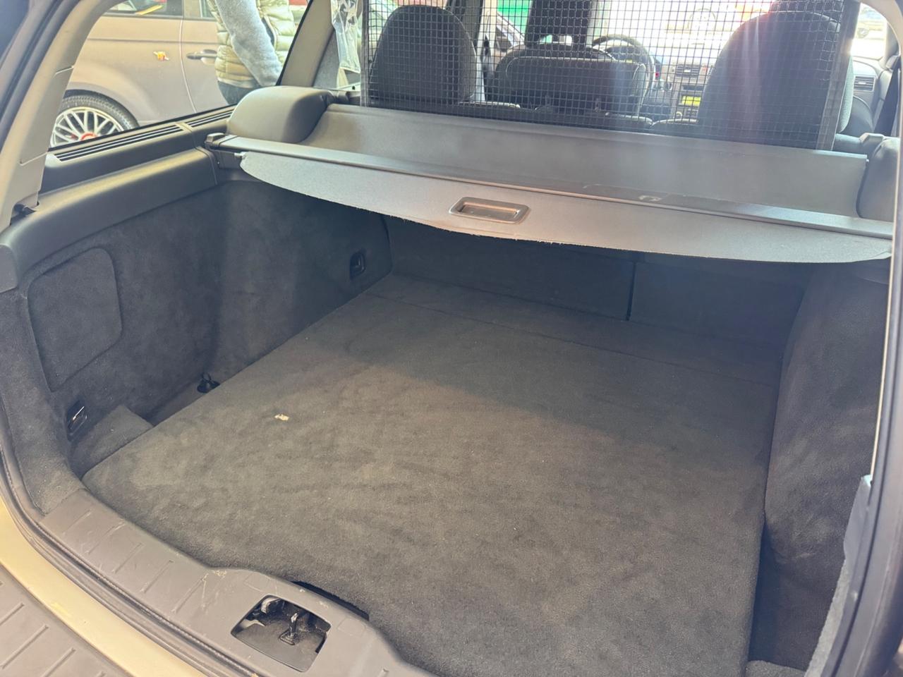 Volvo V50 D4 R-design