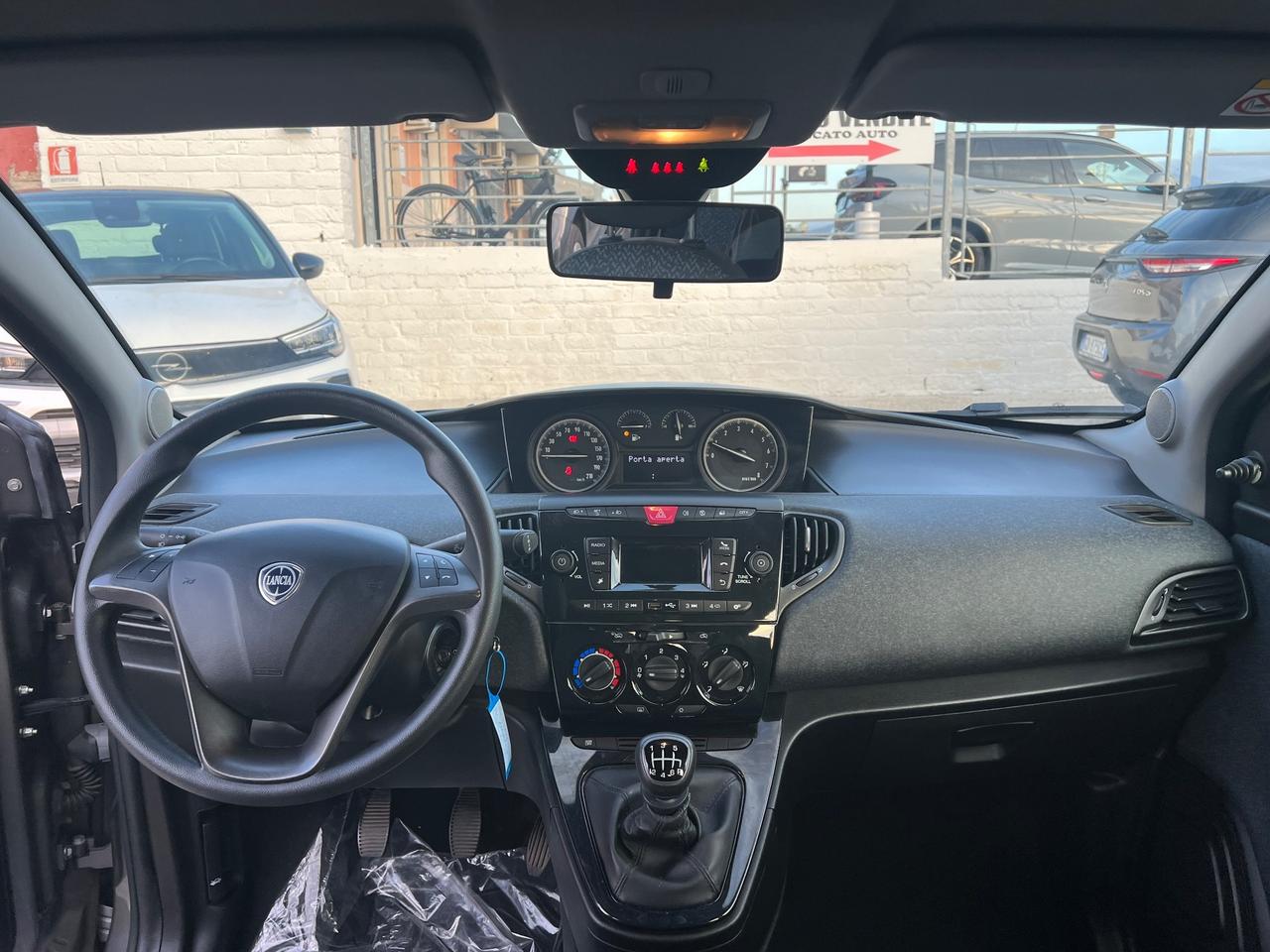 Lancia Ypsilon 1.0 FireFly 5 porte S&S Hybrid IN PROMOZIONE