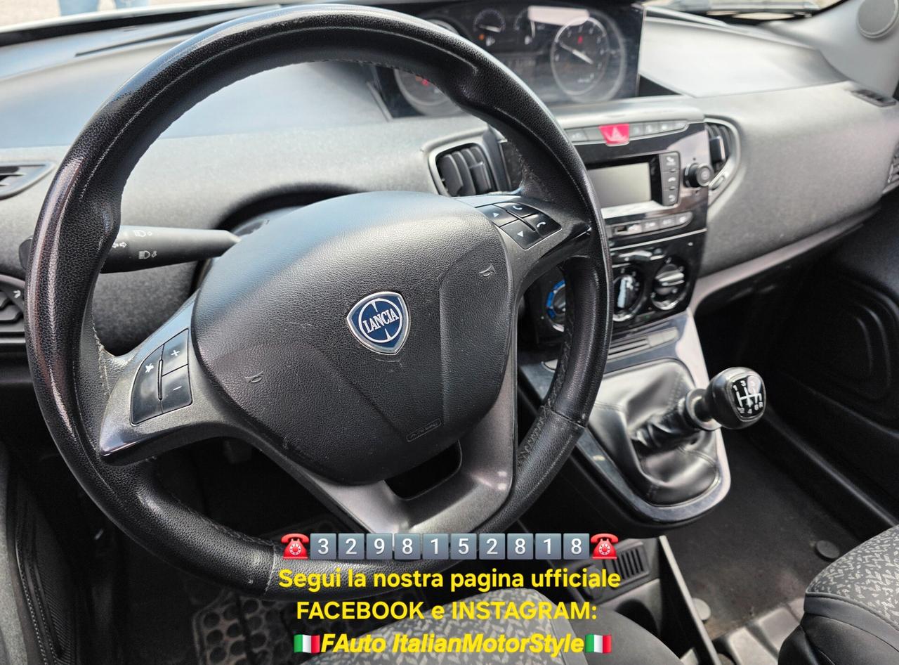 Lancia Ypsilon 1.0 FireFly 5 porte S&S Hybrid Ecochic Gold