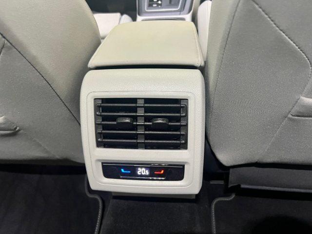 VOLKSWAGEN Golf 2.0 TDI 150 CV DSG SCR Style