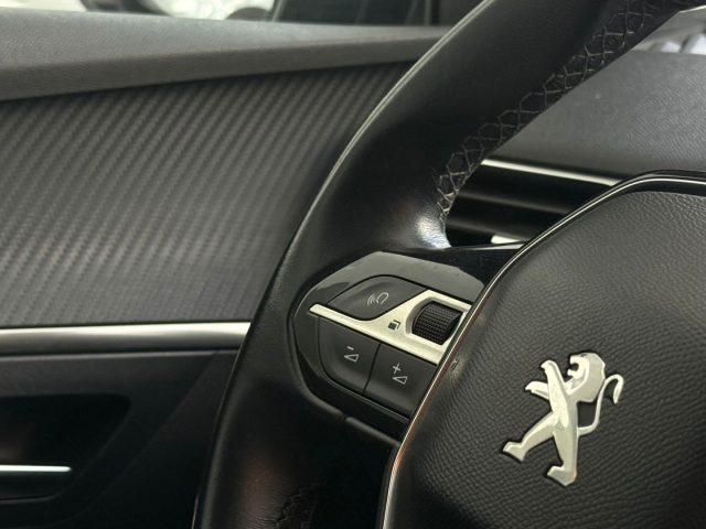 PEUGEOT 3008 BlueHDi 130 S&S Crossway tua da ?169,00