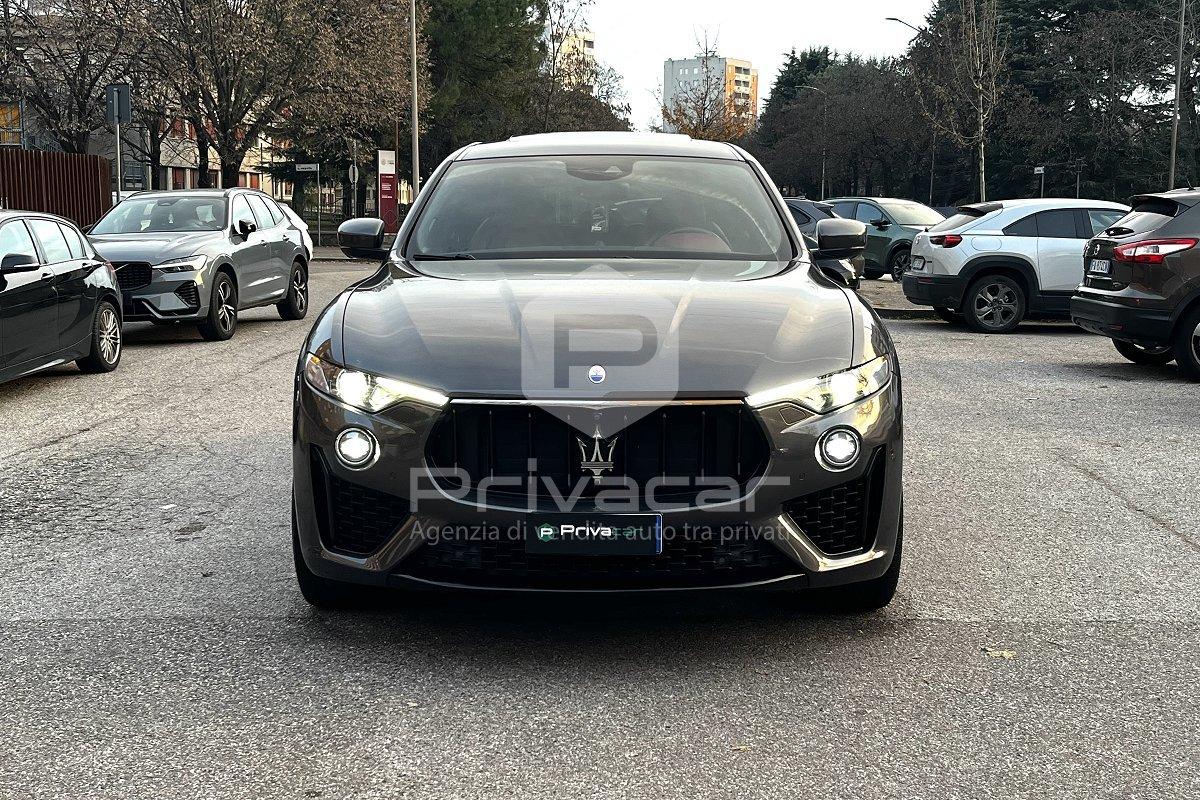 MASERATI Levante V6 Diesel 275 CV AWD Gransport