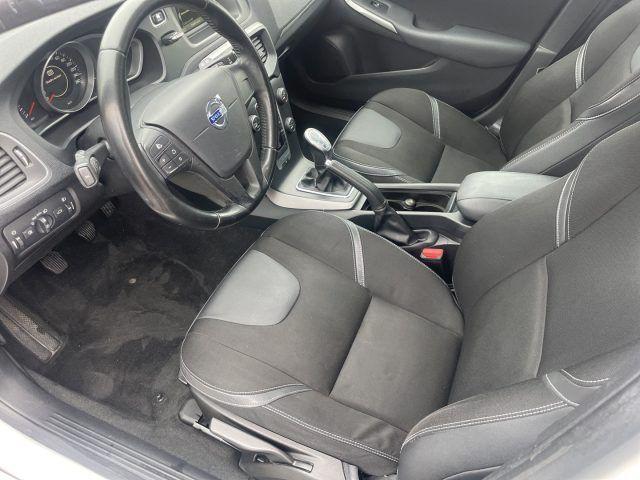 VOLVO V40 D2 1.6 DIESEL 115 CV Momentum