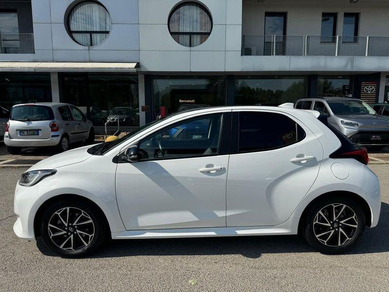 Toyota Yaris Hybrid Lounge MY22
