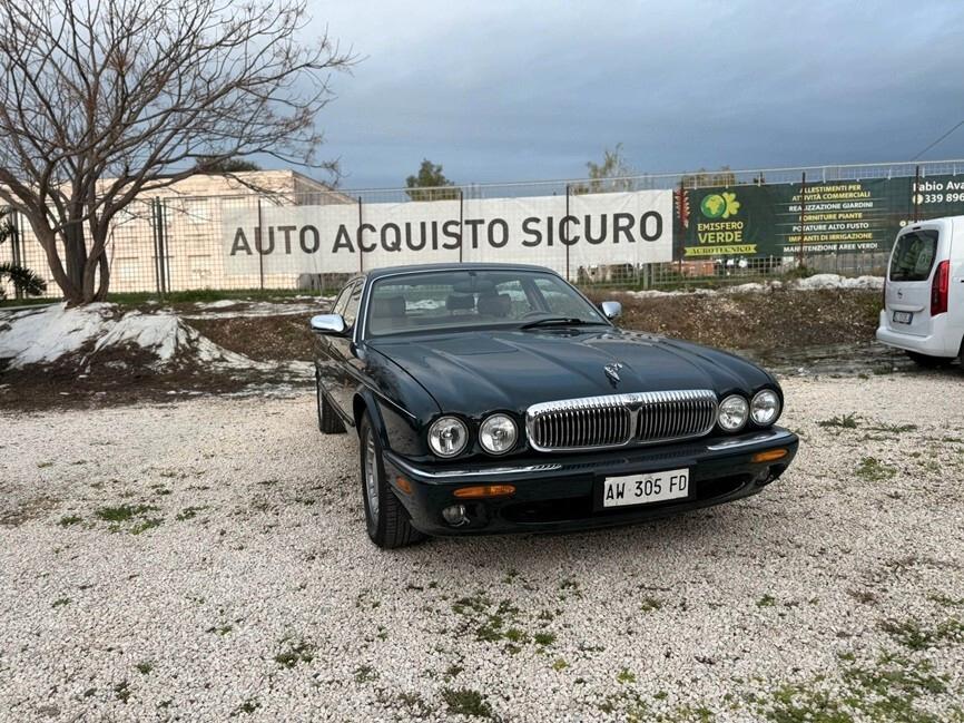 Jaguar XJ Daimler 4.0 cat Super Charged