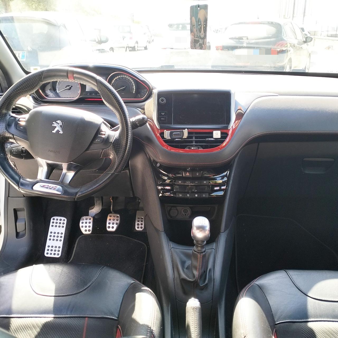 Peugeot 208 1.6 200 CV 3 porte GTi