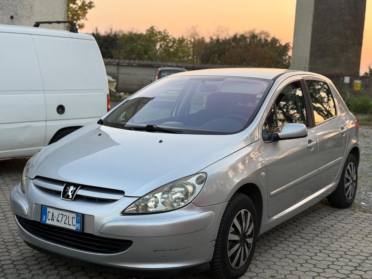 Peugeot 307 1.6 16V 5p. XR