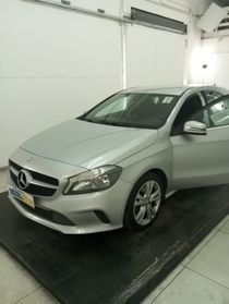 MERCEDES-BENZ A 200 d Sport auto my16