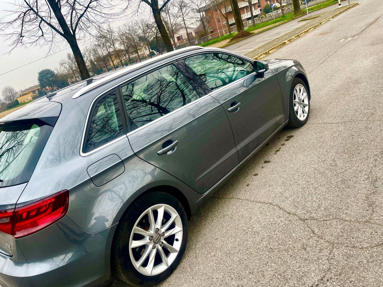 Audi A3 SPB 2.0 TDI Ambiente