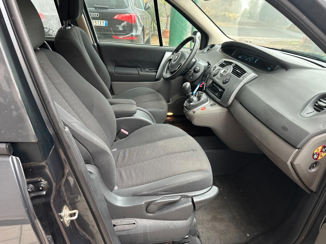 Renault Scenic 1.9 dCi/130CV (12 RATE)