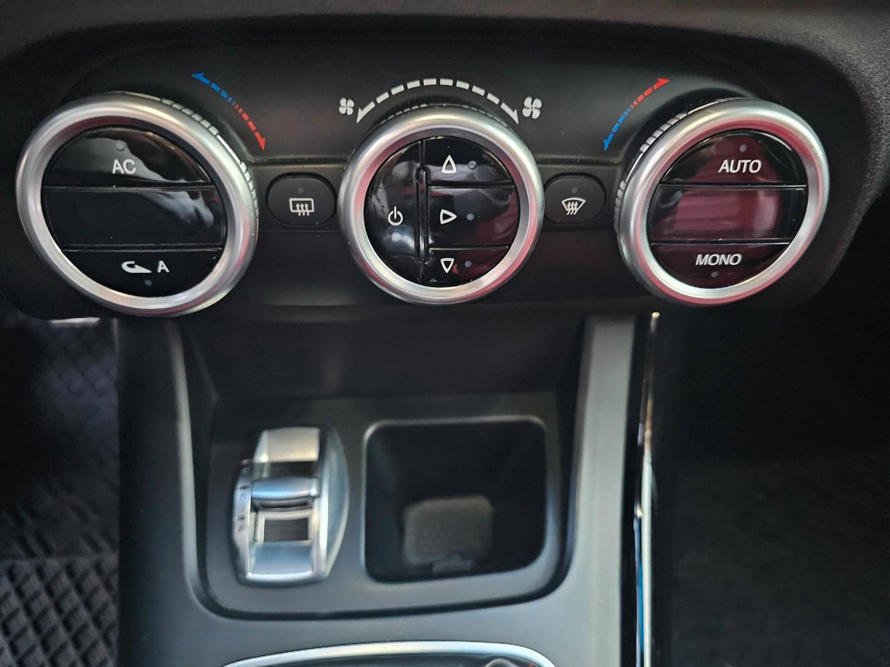 ALFA ROMEO GIULIETTA 1.6 MJT 105CV DISTINCTIVE FULL