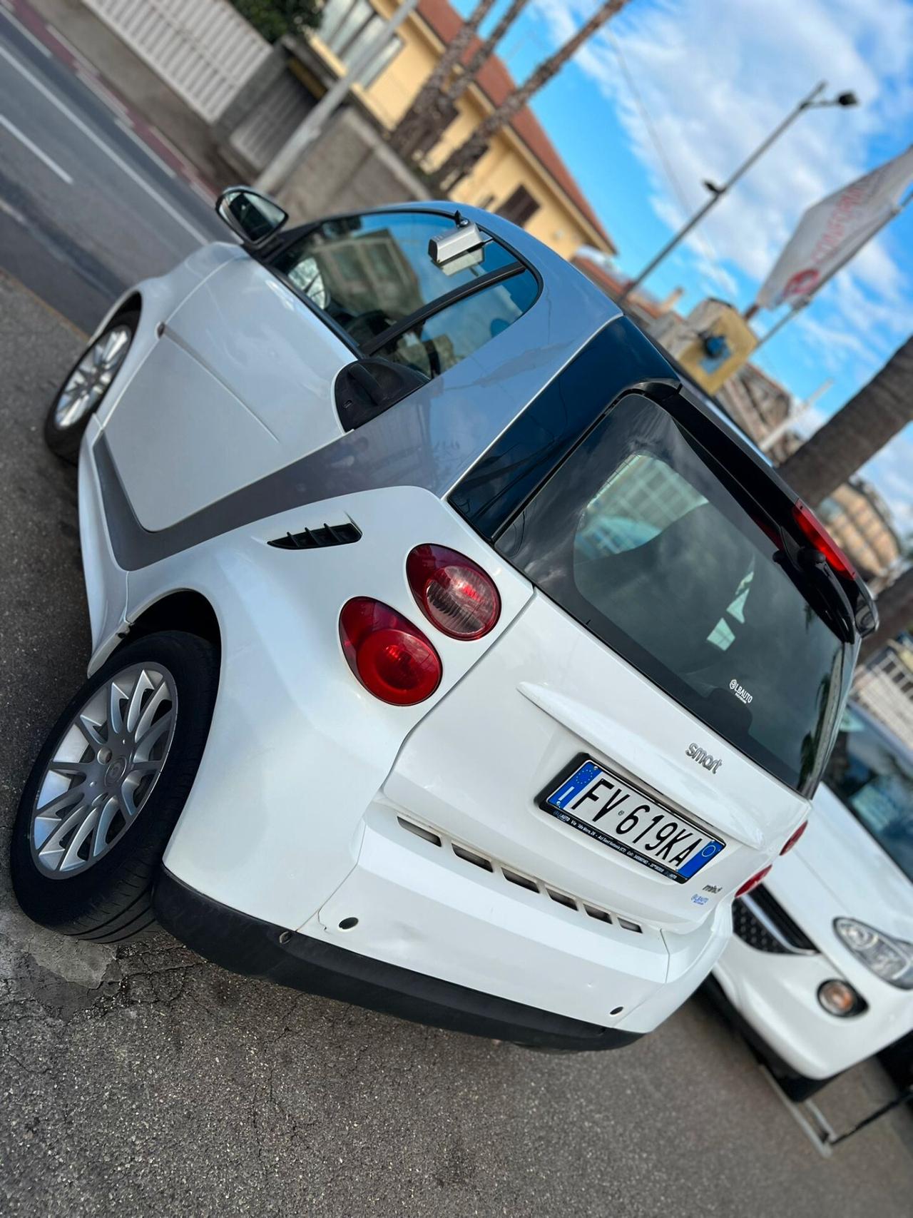 Smart ForTwo 1000 45 kW MHD coupé pure Teen II