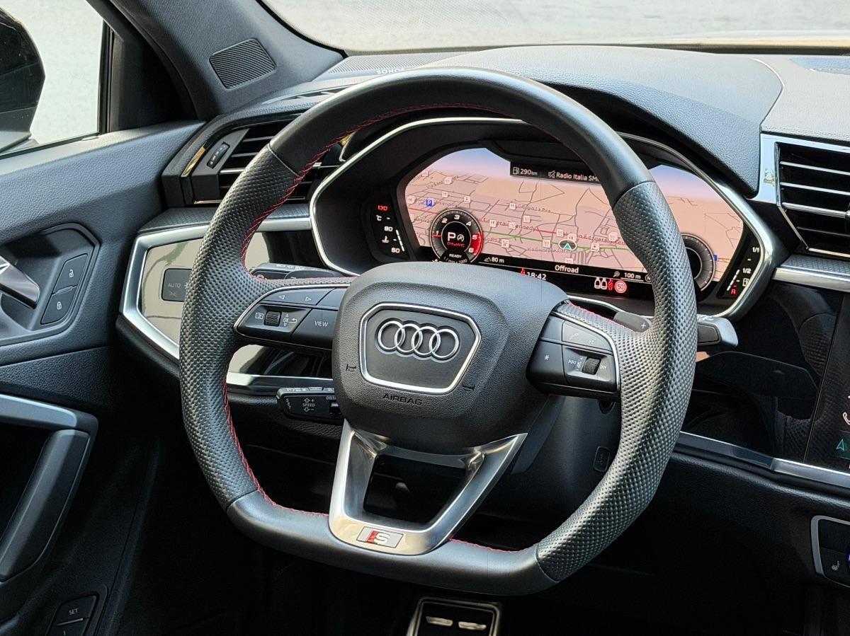 Audi Q3 Sportback 35TDI S-line Identity Black 150CV