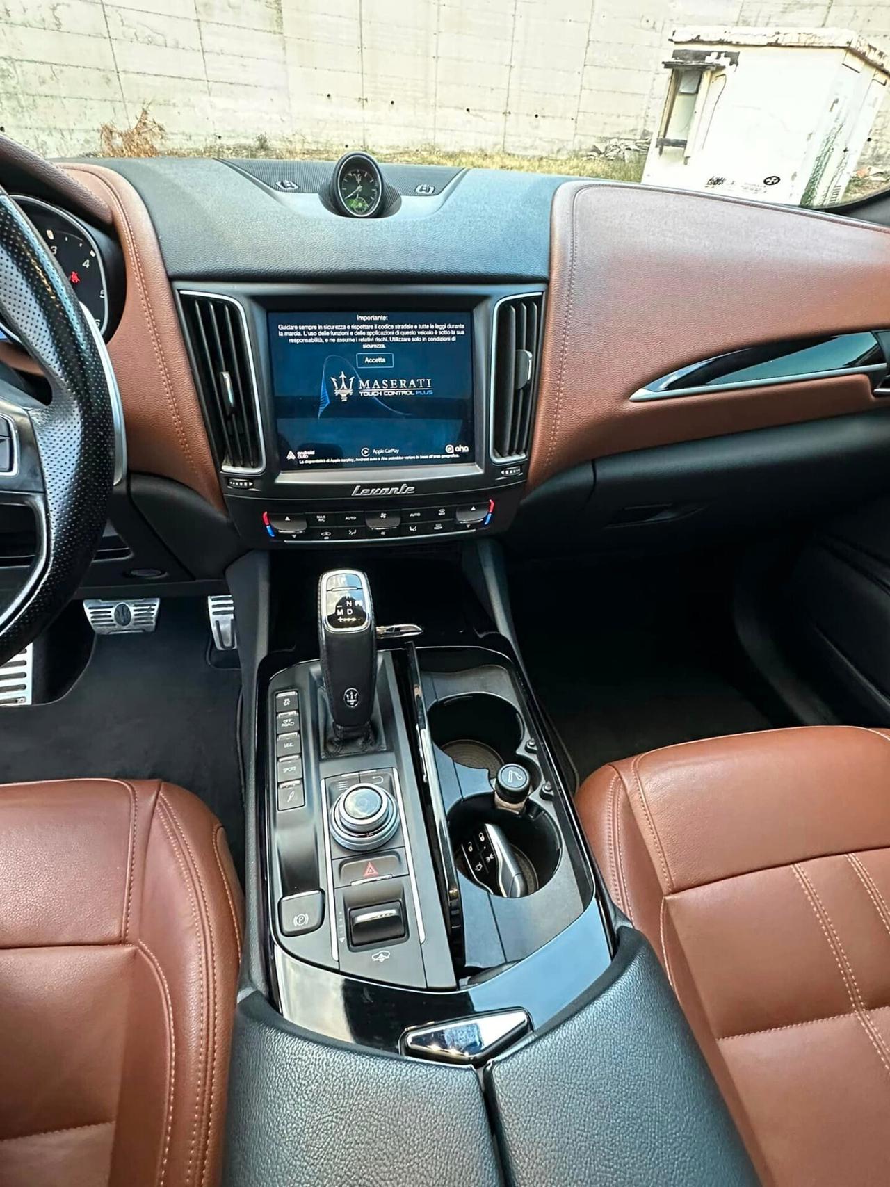 Maserati Levante V6 Diesel 275 CV AWD Granlusso