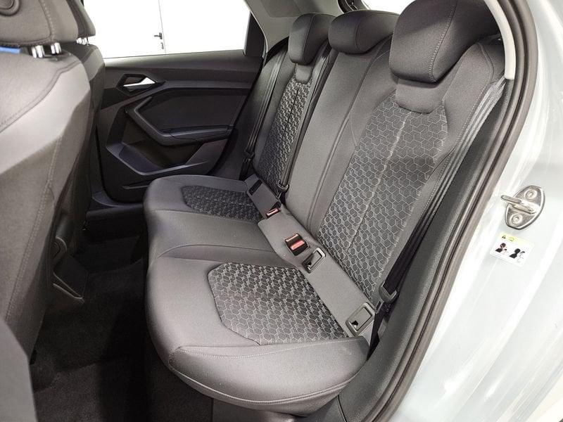 Audi A1 Sportback 30 TFSI S line edition