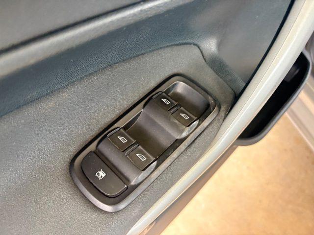 FORD Fiesta 1.4 TDCi 70CV 5 porte Titanium OK NEOPATENTATI