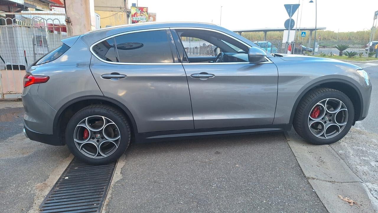 Alfa Romeo Stelvio 2.2 TDI 210 CV AT8 Q4 VELOCE