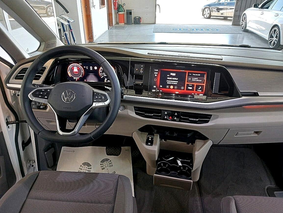 Volkswagen T7 Multivan TDI LIFE DSG MATRIX IQLIGHT 19" GANCIO VIS A VIS